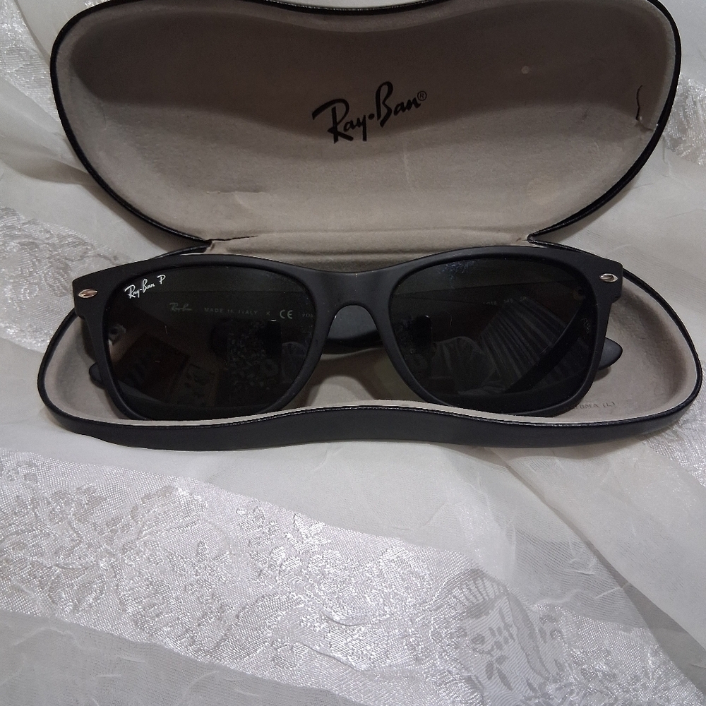 Ray Ban Sunglasses - Picture 6 of 6